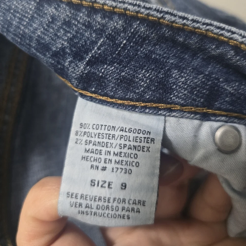 Mossimo Bootcut Denim Jeans - Size 9 - Medium Wash - Picture 6 of 9